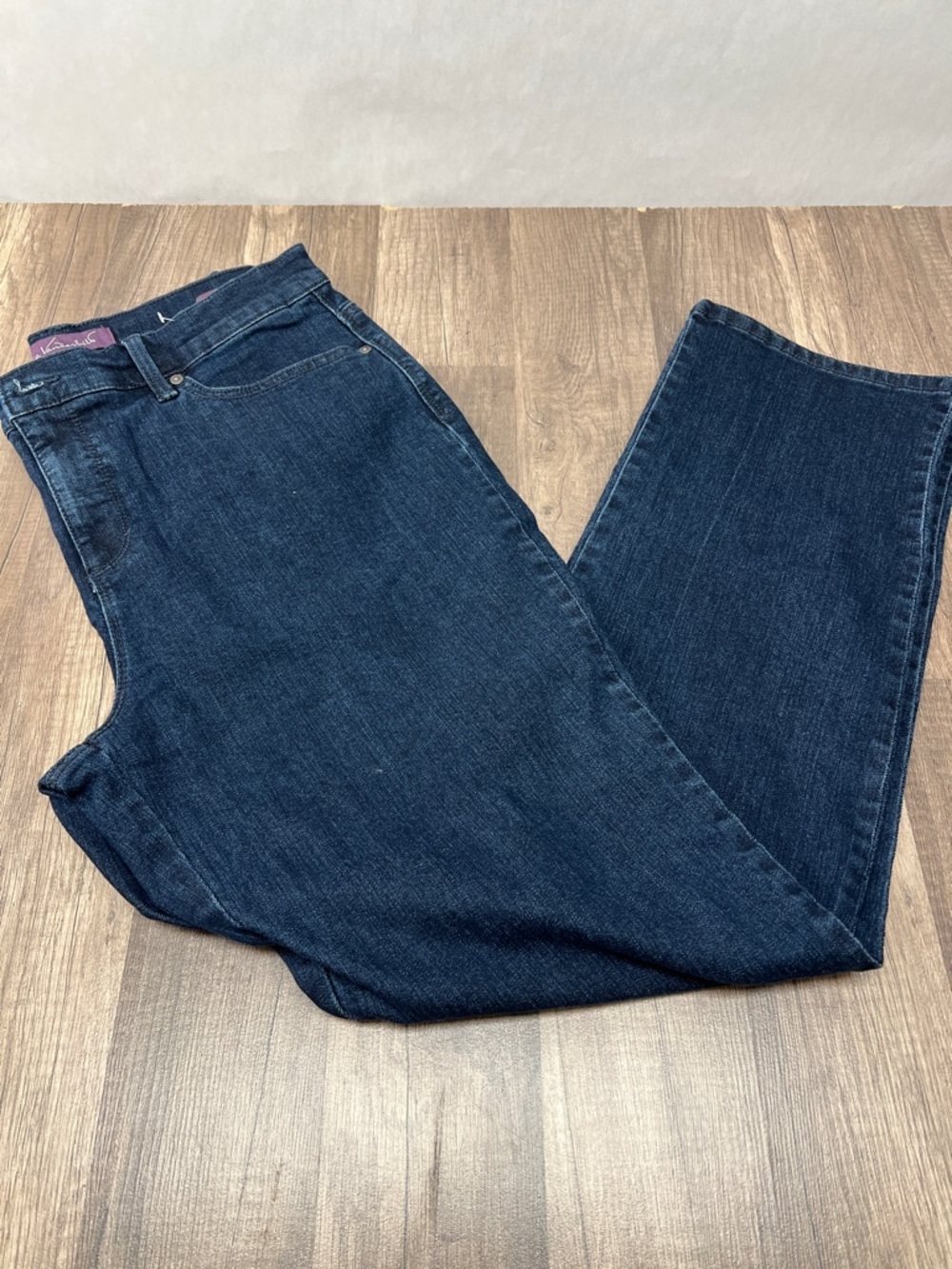 Gloria Vanderbilt Amanda Dark Blue Denim Jeans - Picture 4 of 9